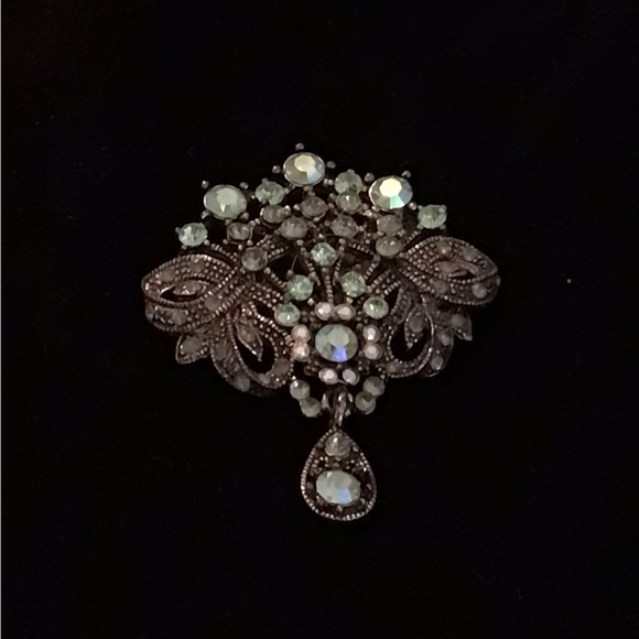 Bronze, Aquamarine, Rhinestone and Cream-stoned Broach - Picture 3 of 6